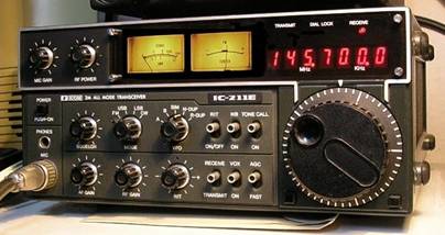 Icom 211e
